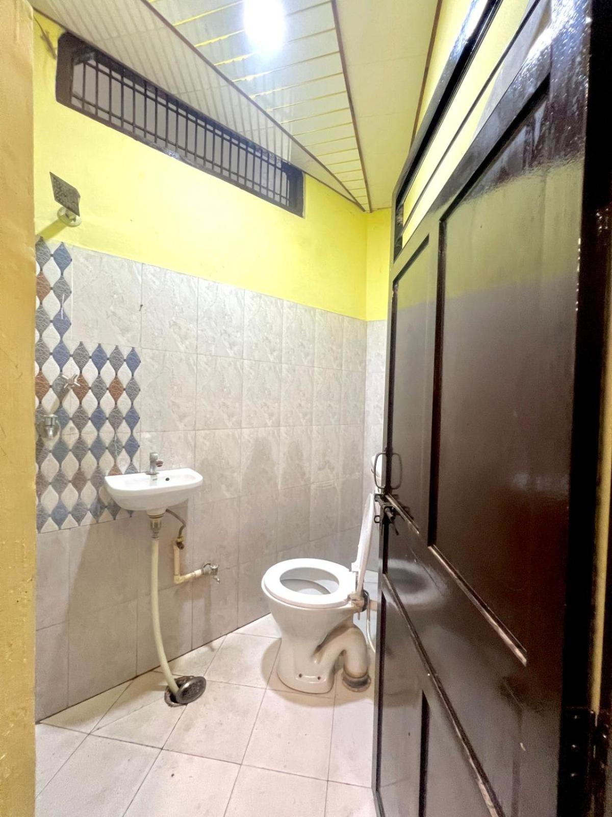 Durga P Guest House Near Harishchandra Ghat Varanasi Bagian luar foto